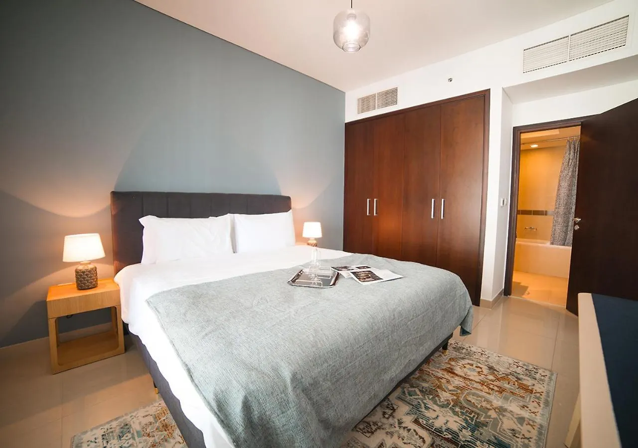 Nasma Luxury Stays - Fancy Apartment With Balcony Near Burj Khalifa دبي