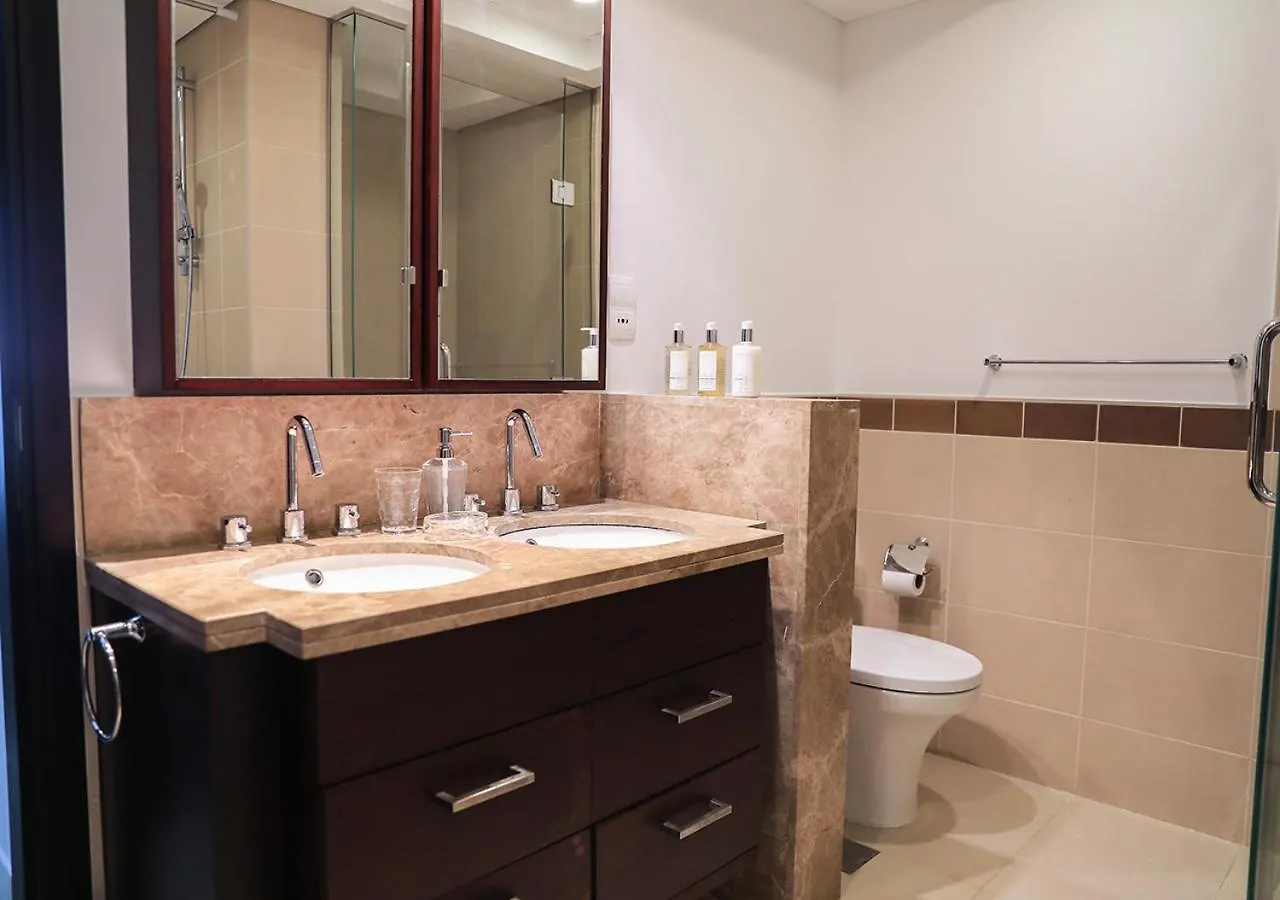 Nasma Luxury Stays - Fancy Apartment With Balcony Near Burj Khalifa دبي الإمارات العربية المتحدة