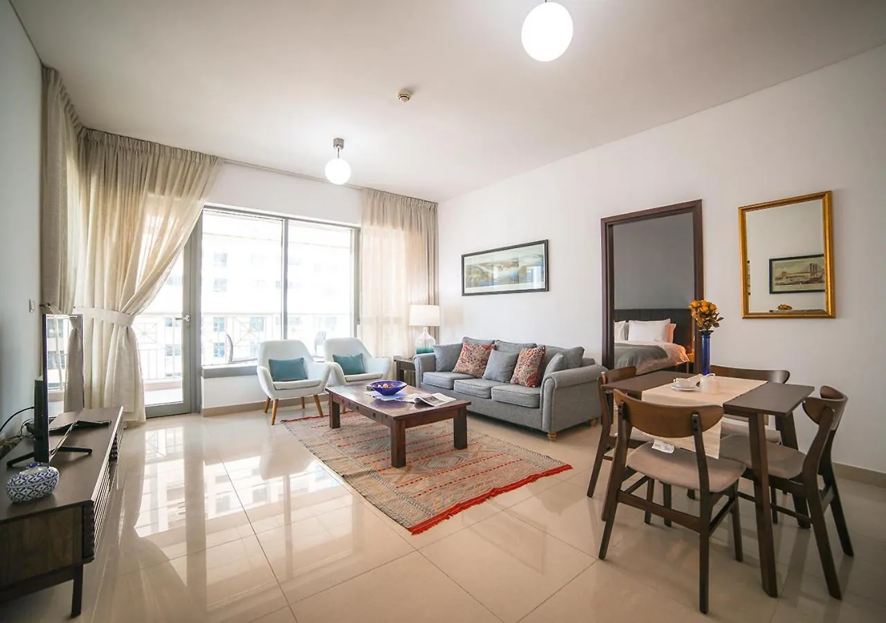 Nasma Luxury Stays - Fancy Apartment With Balcony Near Burj Khalifa Dubai 0*,