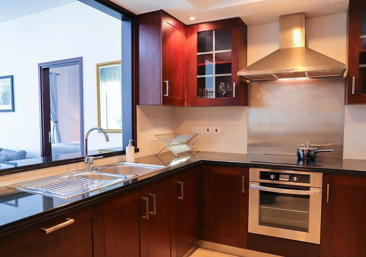 Nasma Luxury Stays - Fancy Apartment With Balcony Near Burj Khalifa Dubai